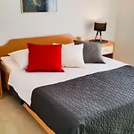 Apartment Beti *