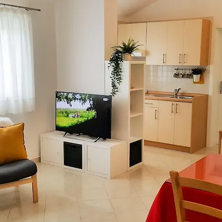 Beti Apartment Betina (Sibenik-Knin)